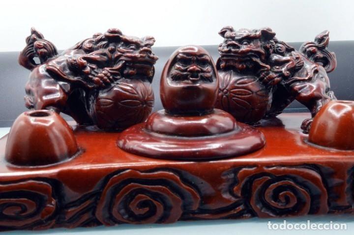 Art: ANTIGUA ESCRIBAN&Iacute;A ORIENTAL &middot; ESCULTURAS LABRADAS Y TINTERO CON TAPA &middot; IMPECABLE
