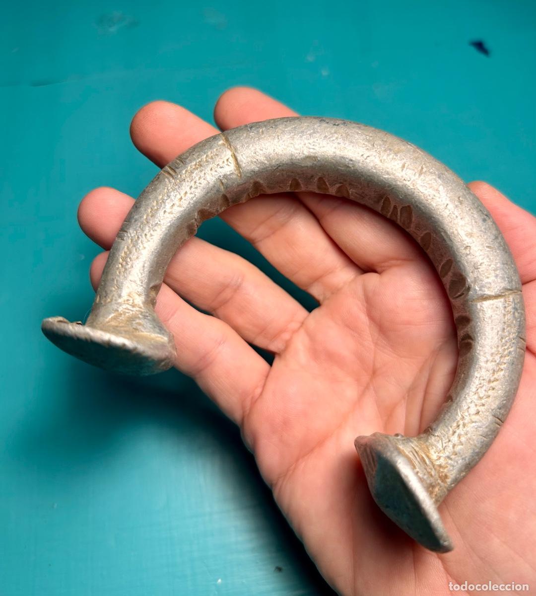 Arte: Pulsera Tuareg de aluminio &middot; Mali - Foto 1