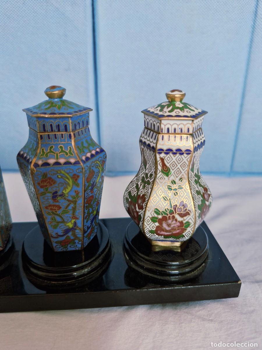 Arte: COLECCION 8 TIBORES CHINOS MINIATURA TIPO CLOISONN&Eacute; CON BASE EXPOSITORA