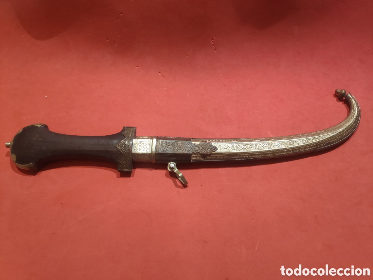 Arte: Gumia Marroqu&iacute; grande Madera y metal trabajado