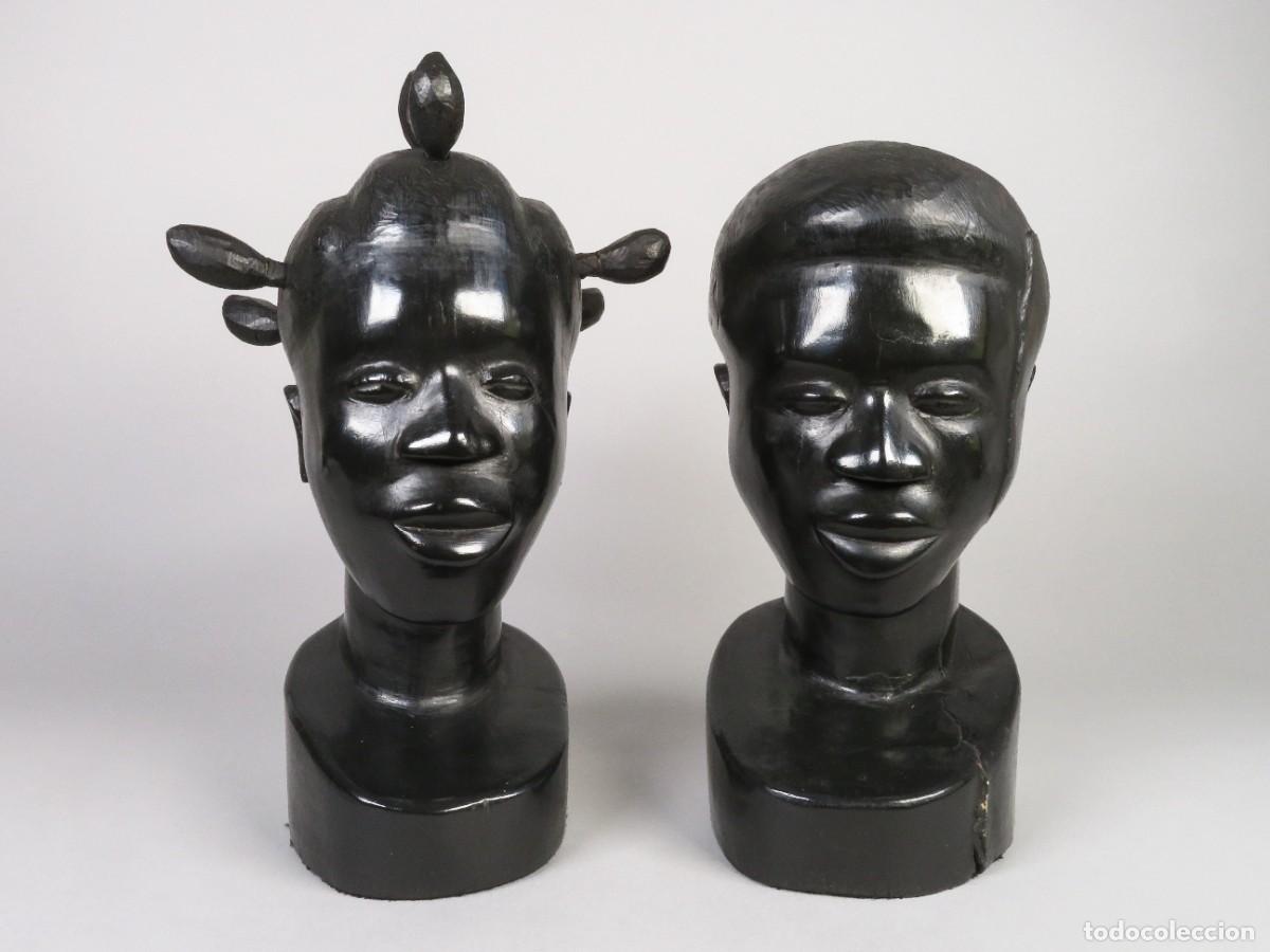 Arte: Pareja de bustos &eacute;tnicos masculino y femenino en madera de &eacute;bano Africa segunda mitad del siglo XX