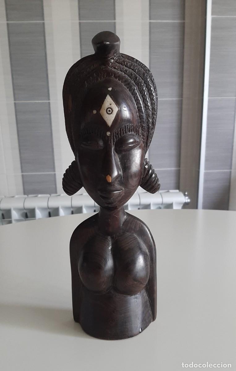 Arte: Figura tallada en madera &ndash; Arte &eacute;tnico