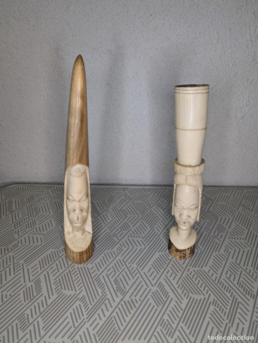 Arte: Pareja de Figuras de Arte Africano en Hueso Tallado - 34 cm - Estilo Mas&aacute;i