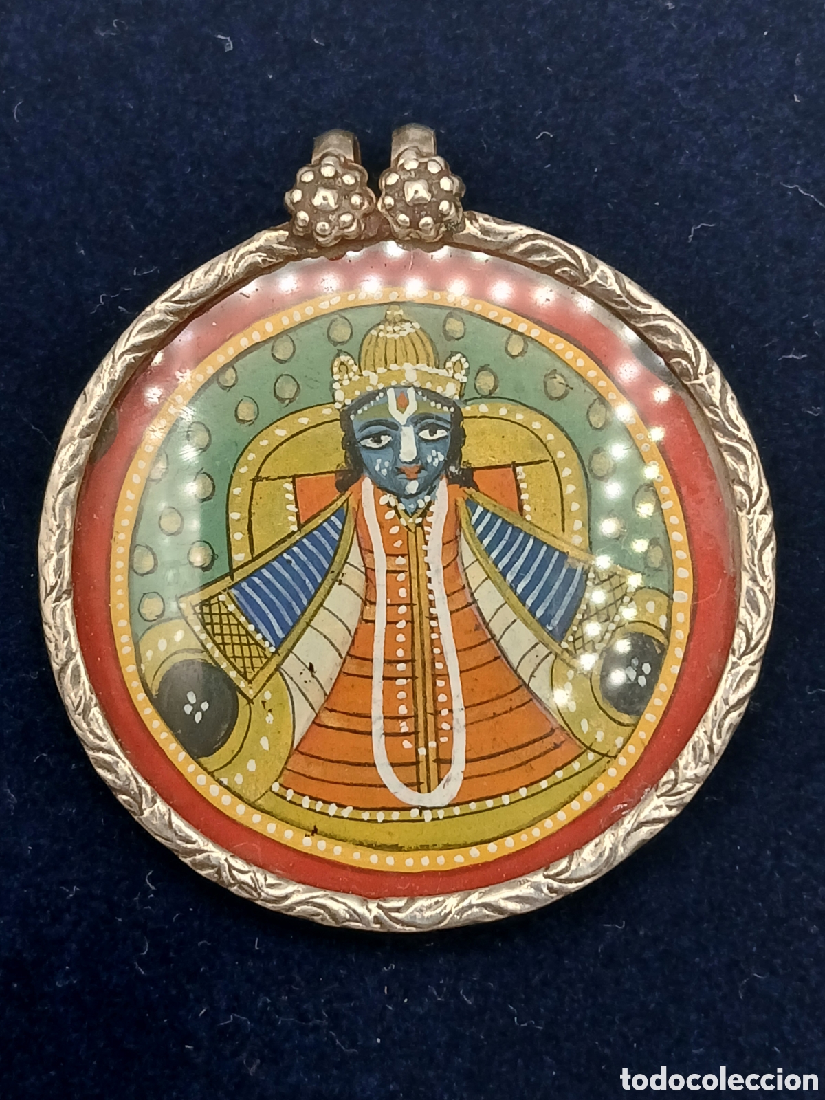 Arte: Colgante plata repujada con miniatura pintada a mano. Lord Shrinathji. Oriental