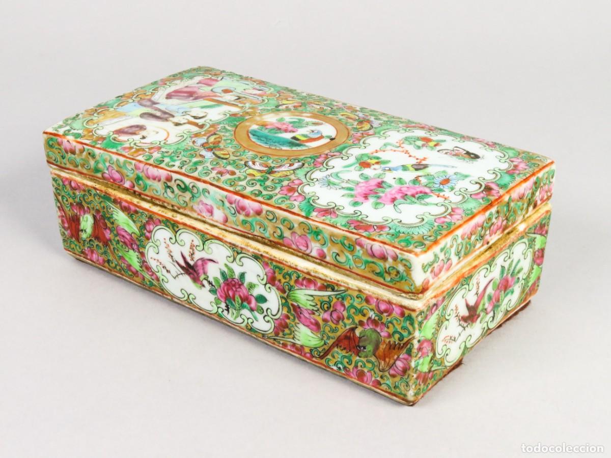 Arte: Caja Familia Rosa porcelana de cant&oacute;n China finales del siglo XIX