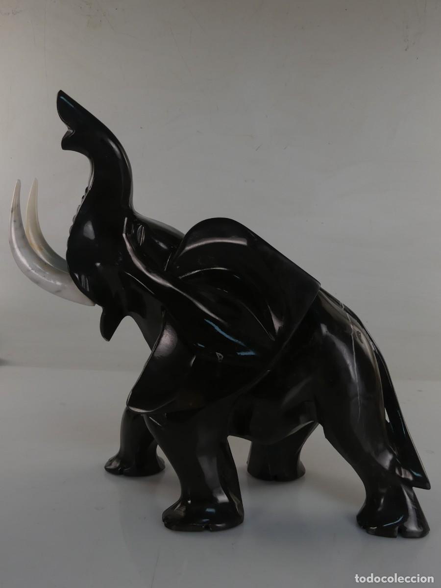 Arte: BONITA FIGURA DE UN ELEFANTE HECHO DE PIEDRA NATURAL
