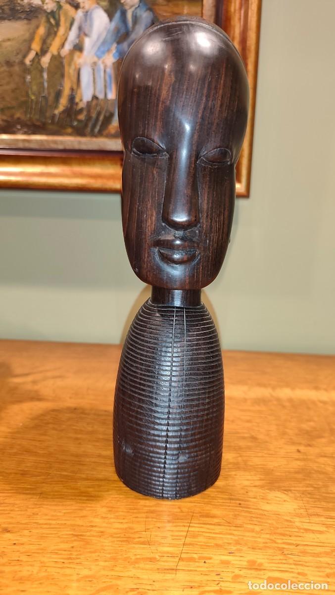 Arte: Talla de caoba tra&iacute;da del Congo Belga el a&ntilde;o 1965 por un misionero vasco