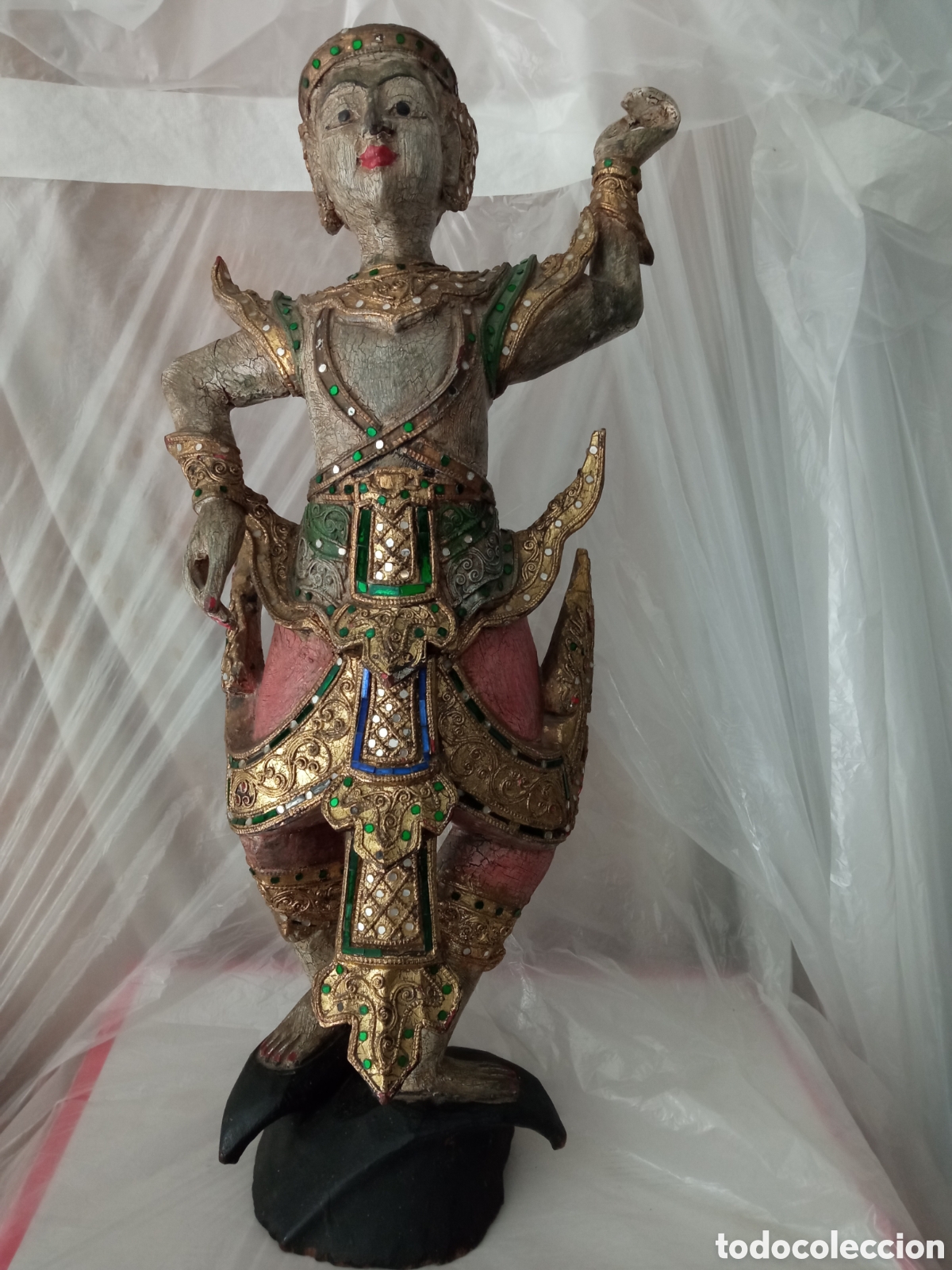 Arte: Magn&iacute;fica talla de madera policromada oriental, 45 cm de altura, para ritual
