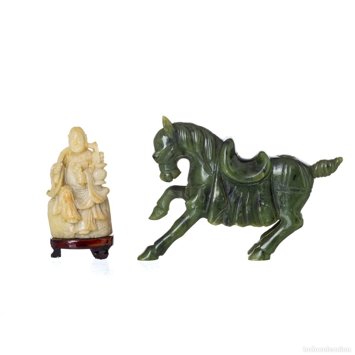Arte: Escultura oriental: deidad y caballo en jade.