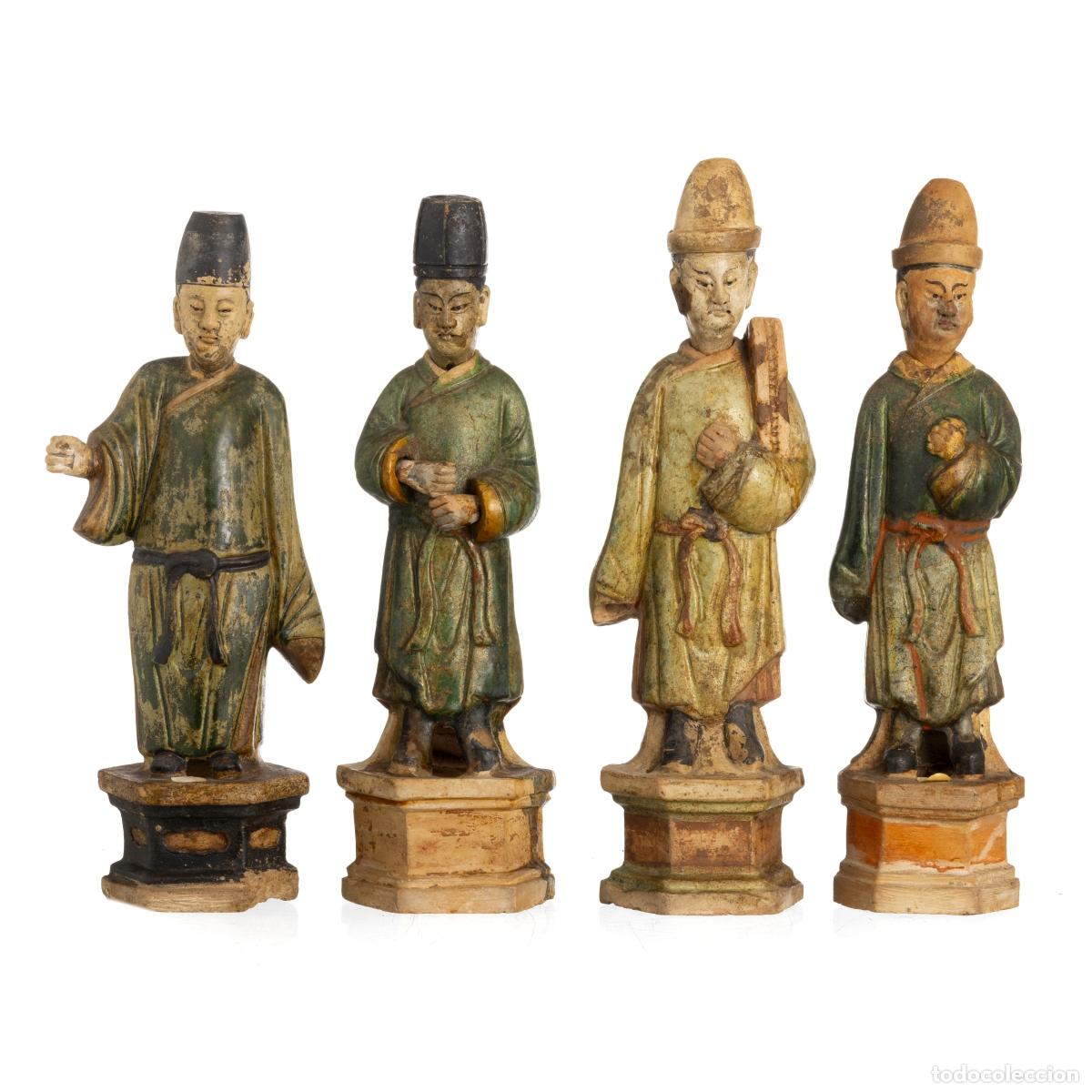 Kunst: Porcelana oriental - Cuatro figuras procesionales