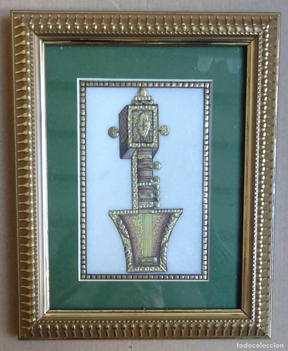 Arte: PEQUE&Ntilde;O CUADRO DE INSTRUMENTO INDIO.FONDO EN MARMOL
