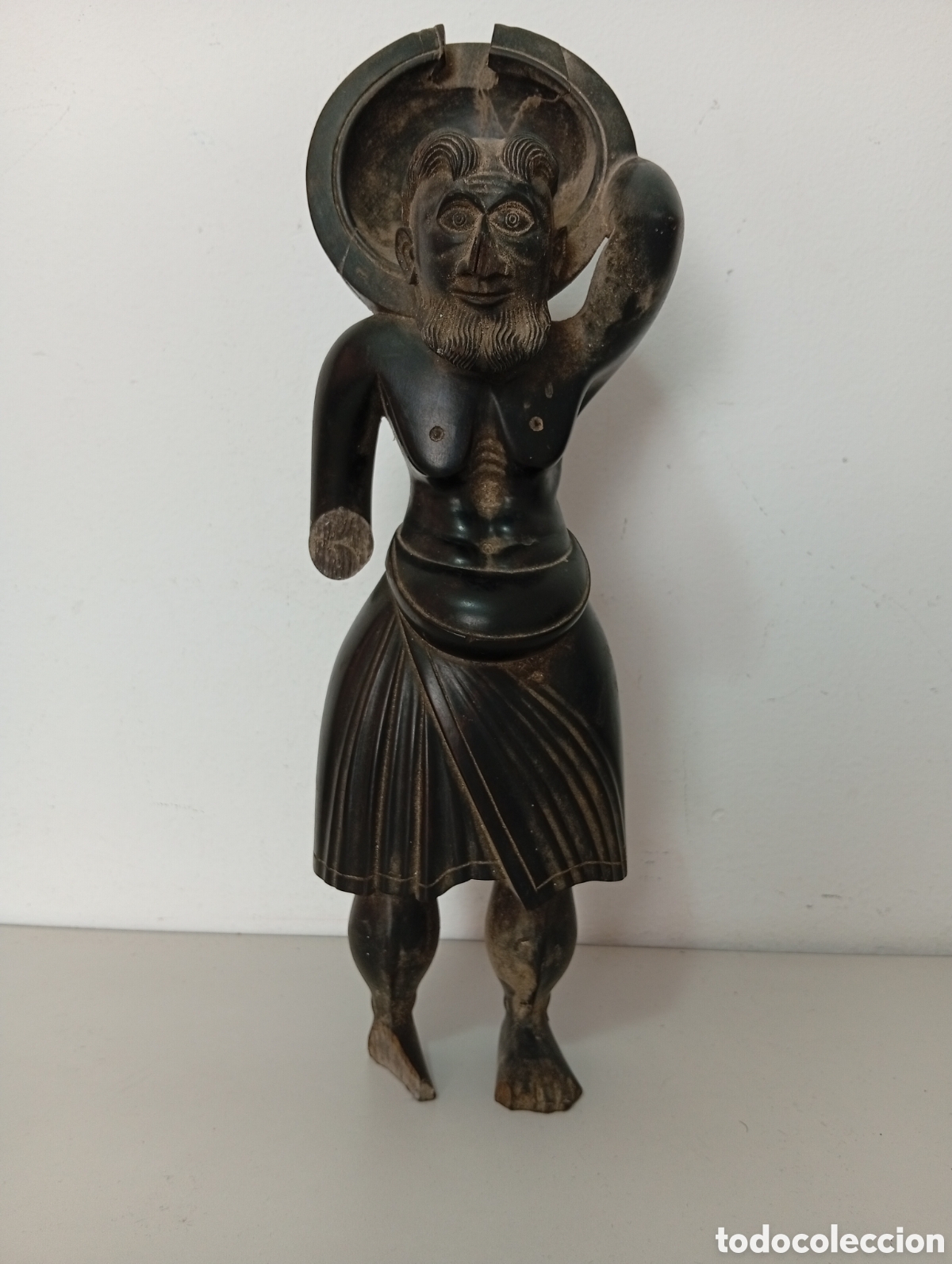 Arte: Antigua talla de madera siglo XIX india madera &eacute;bano ,figura sacerdotes mendigando