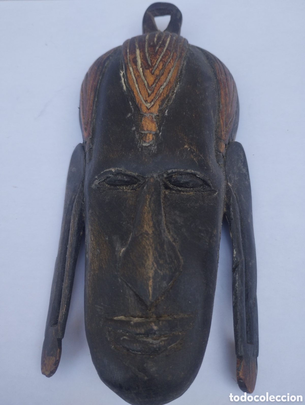 Kunst: Antigua figura africana de una cara pesa mucho 20cm