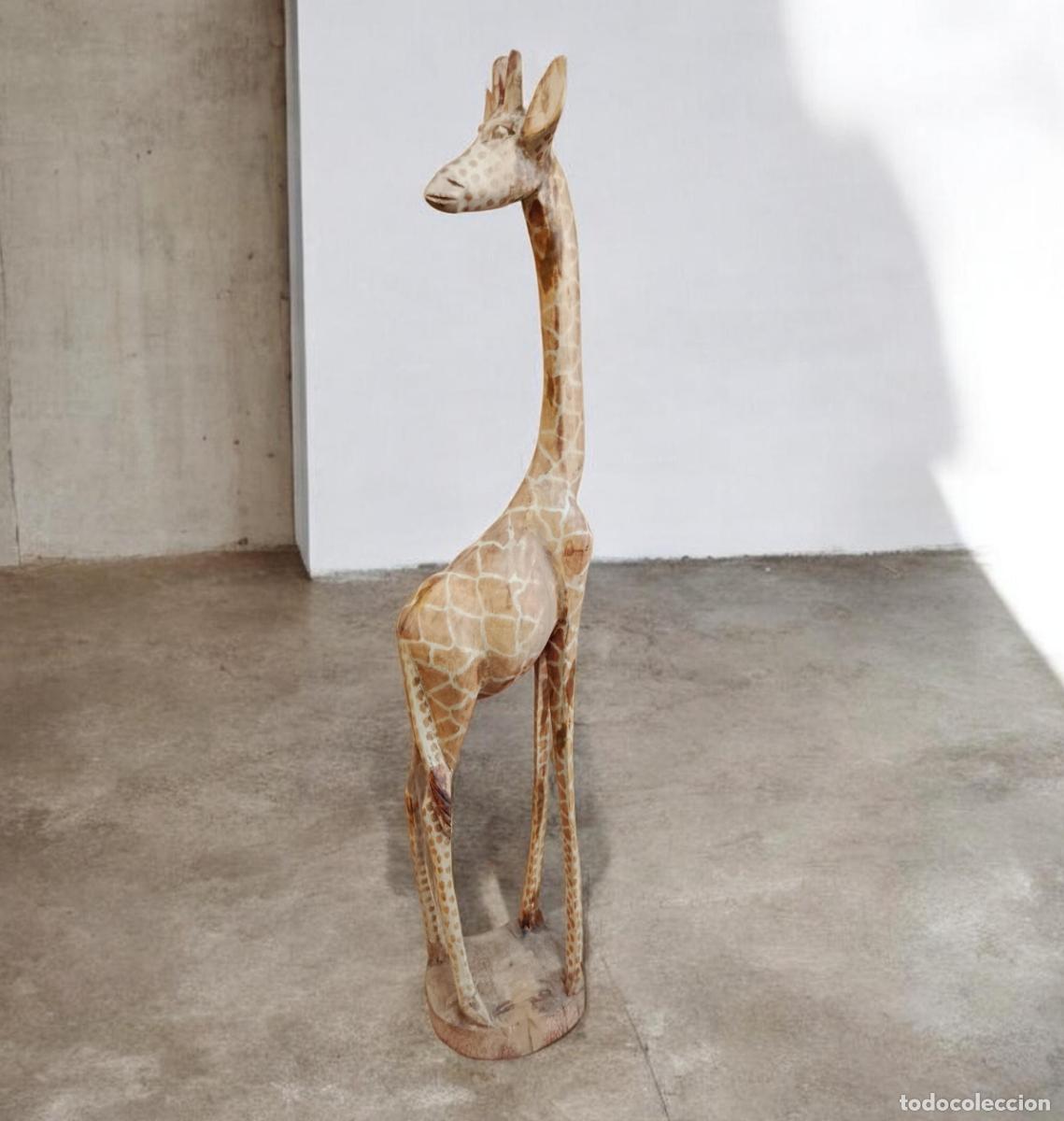Arte: Jirafa decorativa de madera tallada a mano &ndash; 99 cm