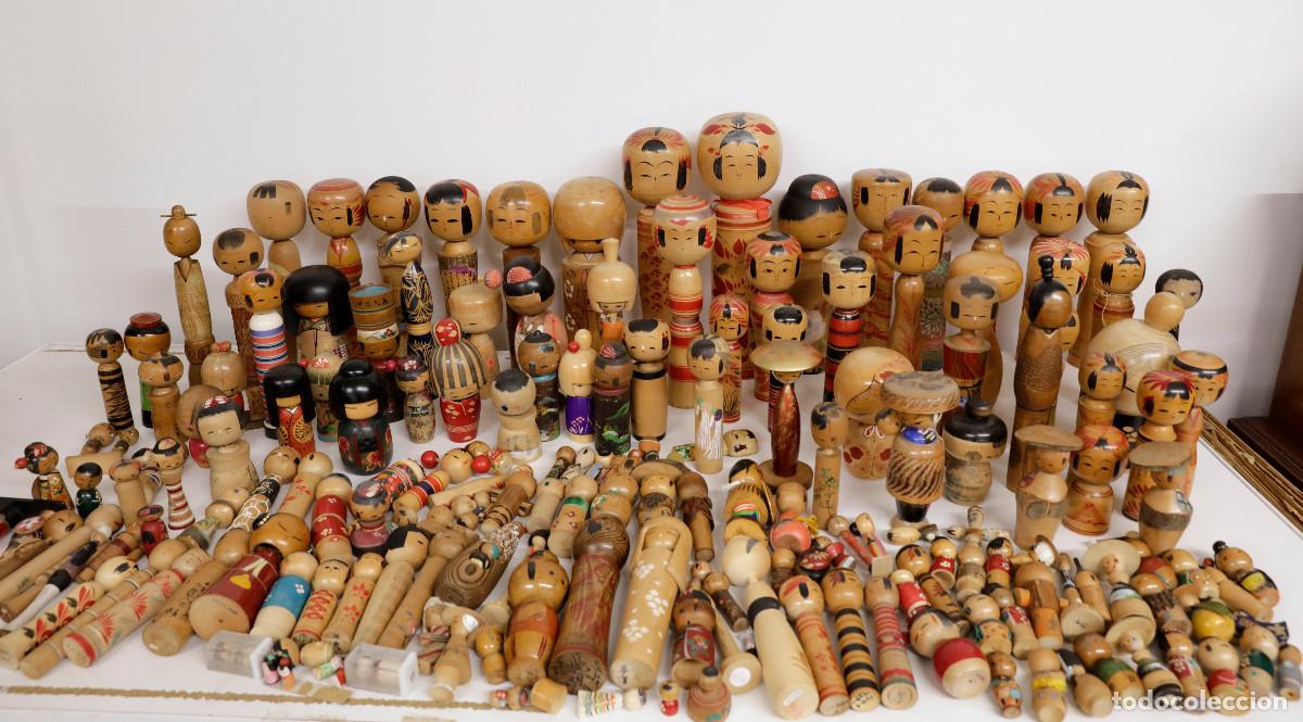 Arte: Gran lote de m&aacute;s de 100 mu&ntilde;ecas japonesas Kokeshi, 1930-1980 aprox. Ver fotos.