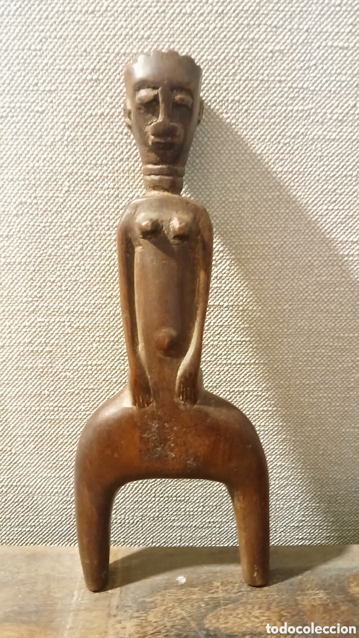 Arte: Lance-pierres en bois sculpt&eacute; nomm&eacute;s &rdquo;potomo waka&rdquo; 19&egrave;me