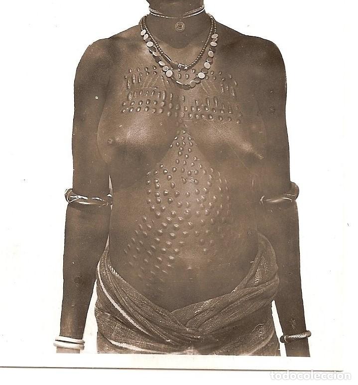 Arte: BRAZALETE ANTIGUO PARA BRAZO EN PIEDRA. ARTE &Eacute;TNICO AFRICANO.