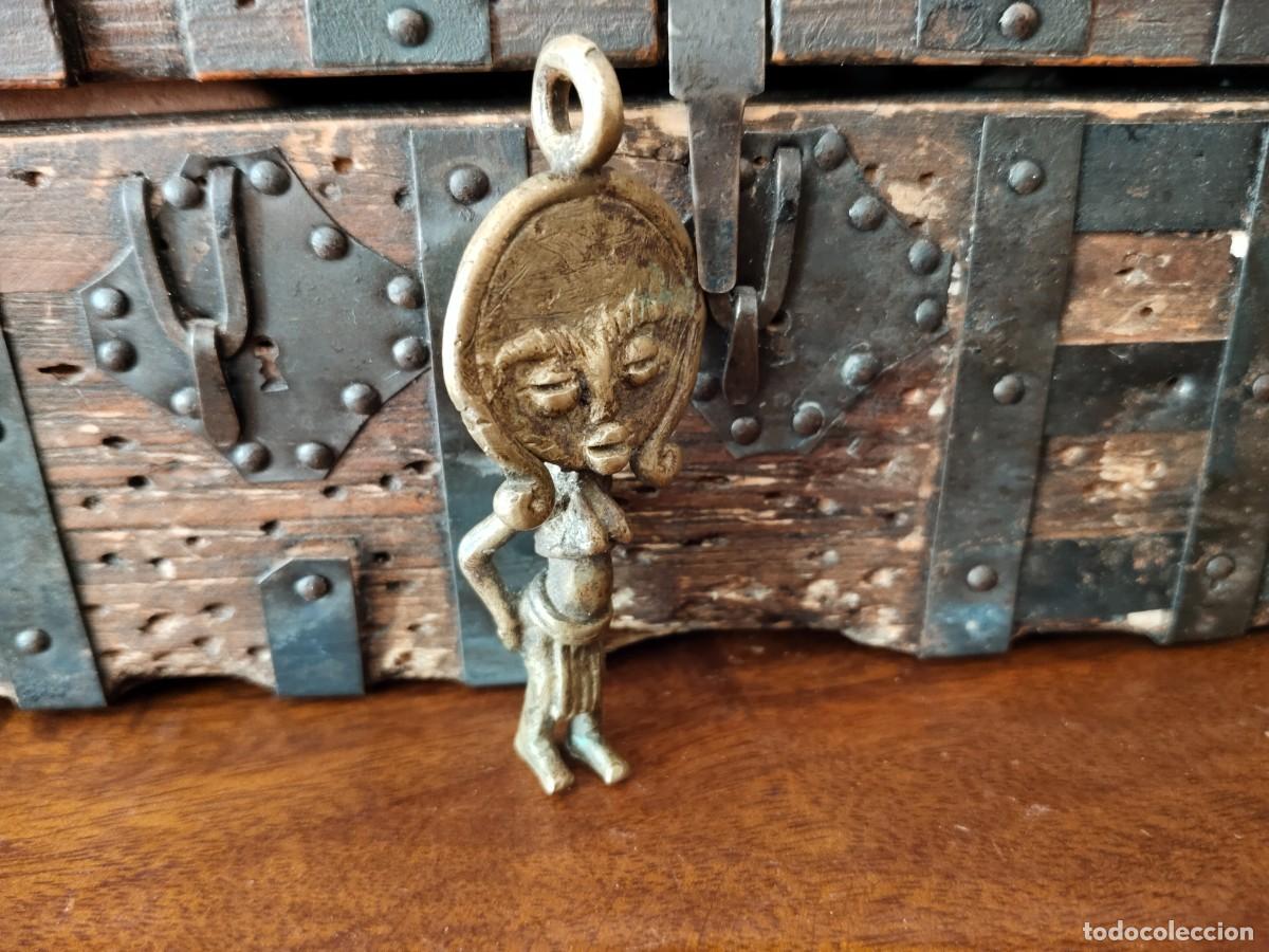 Arte: Colgante Tribal en bronce. Ver fotos.