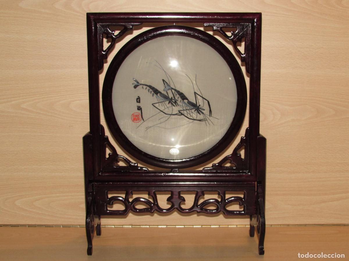 Art: Cuadro giratorio vintage oriental china langostas gambas bordado seda madera circa 1980