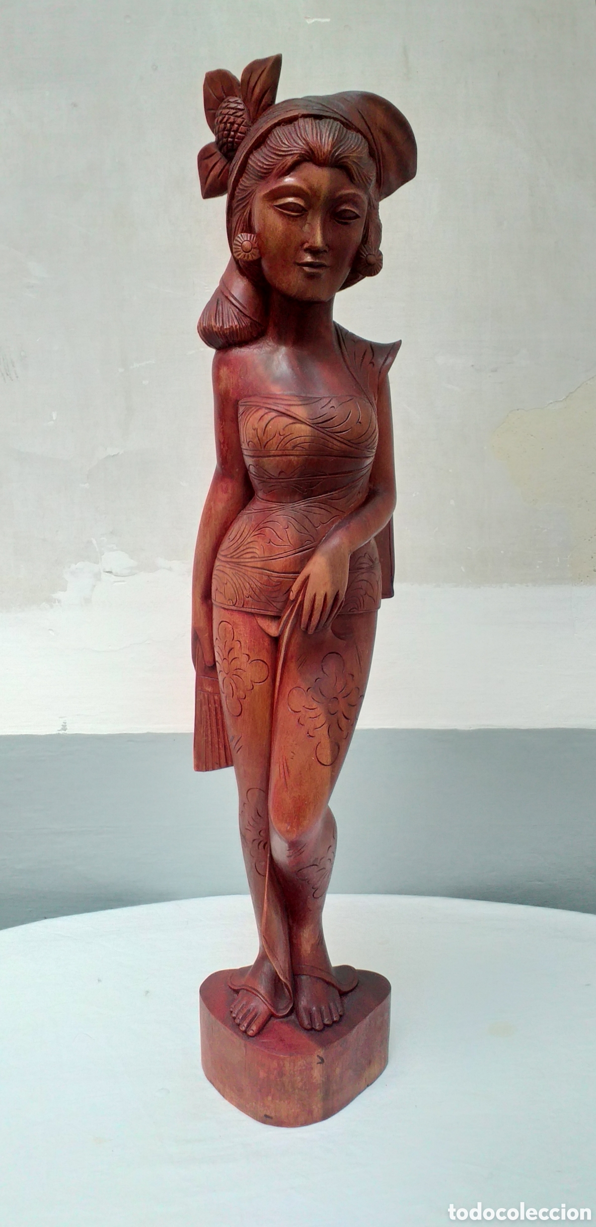 Arte: Talla de madera Mujer Balinesa - Foto 1