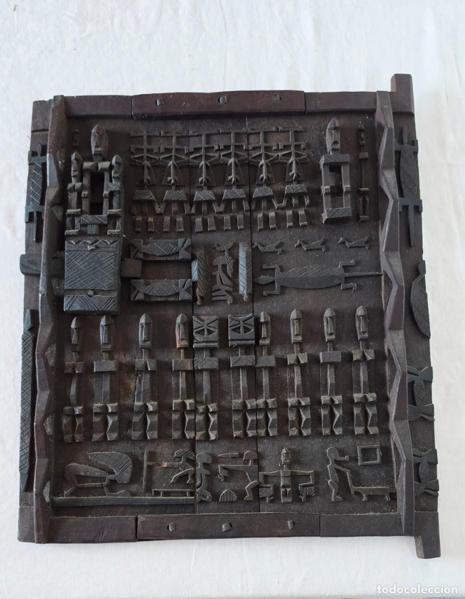 Arte: Excepcional Puerta de Granero Dog&oacute;n &ndash; Madera Tallada a Mano, Mal&iacute;