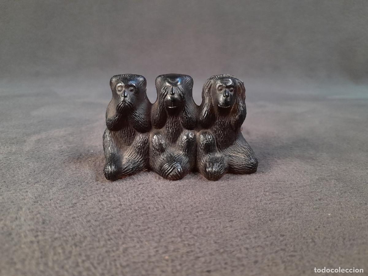 Arte: PEQUE&Ntilde;AS FIGURAS TALLADAS DE MONOS SABIOS. MEDIADOS S. XX.