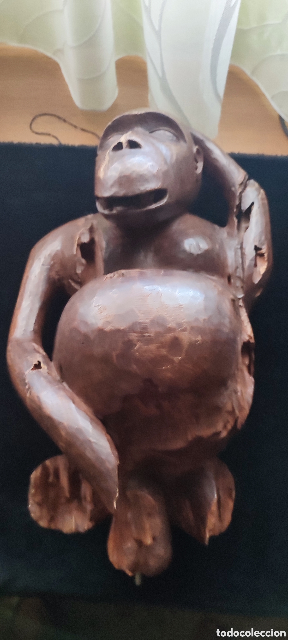 Arte: Antiguo fetiche siglo XVIII de gorila etnia Bulu de Camer&uacute;n/Gabon
