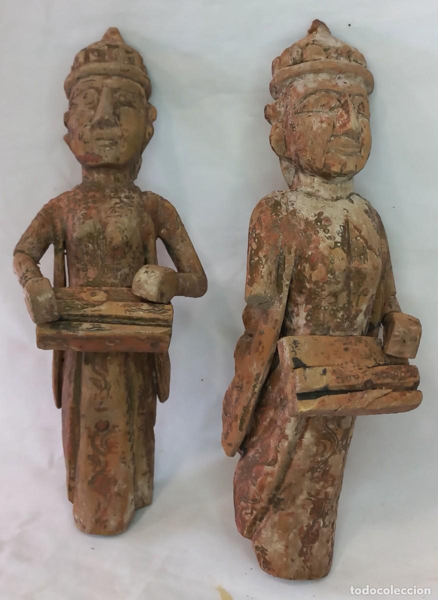 Arte: ANTIGUA PAREJA RITUAL, FIGURA ANCESTRAL EN MADERA POLICROMADA DE INDONESIA