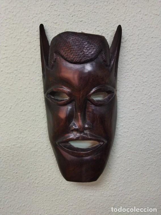 Arte: M&aacute;scara africana de madera tallada artesanal &ndash; arte tribal &eacute;tnico &ndash; decoraci&oacute;n de pared