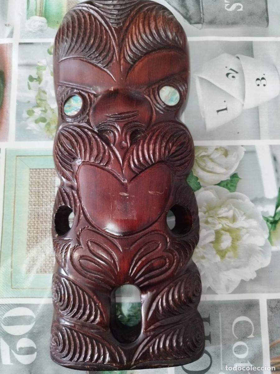 Arte: Estatua Maor&iacute; Vintage Tiki 30cm Tallada a Mano Rotorua Nueva Zelanda Madera Matai Concha Paua