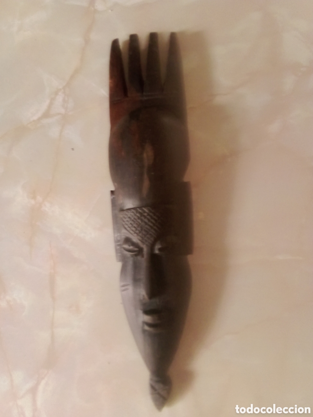 Arte: M&aacute;scara africana de madera tallada a mano &mdash; Decoraci&oacute;n &eacute;tnica