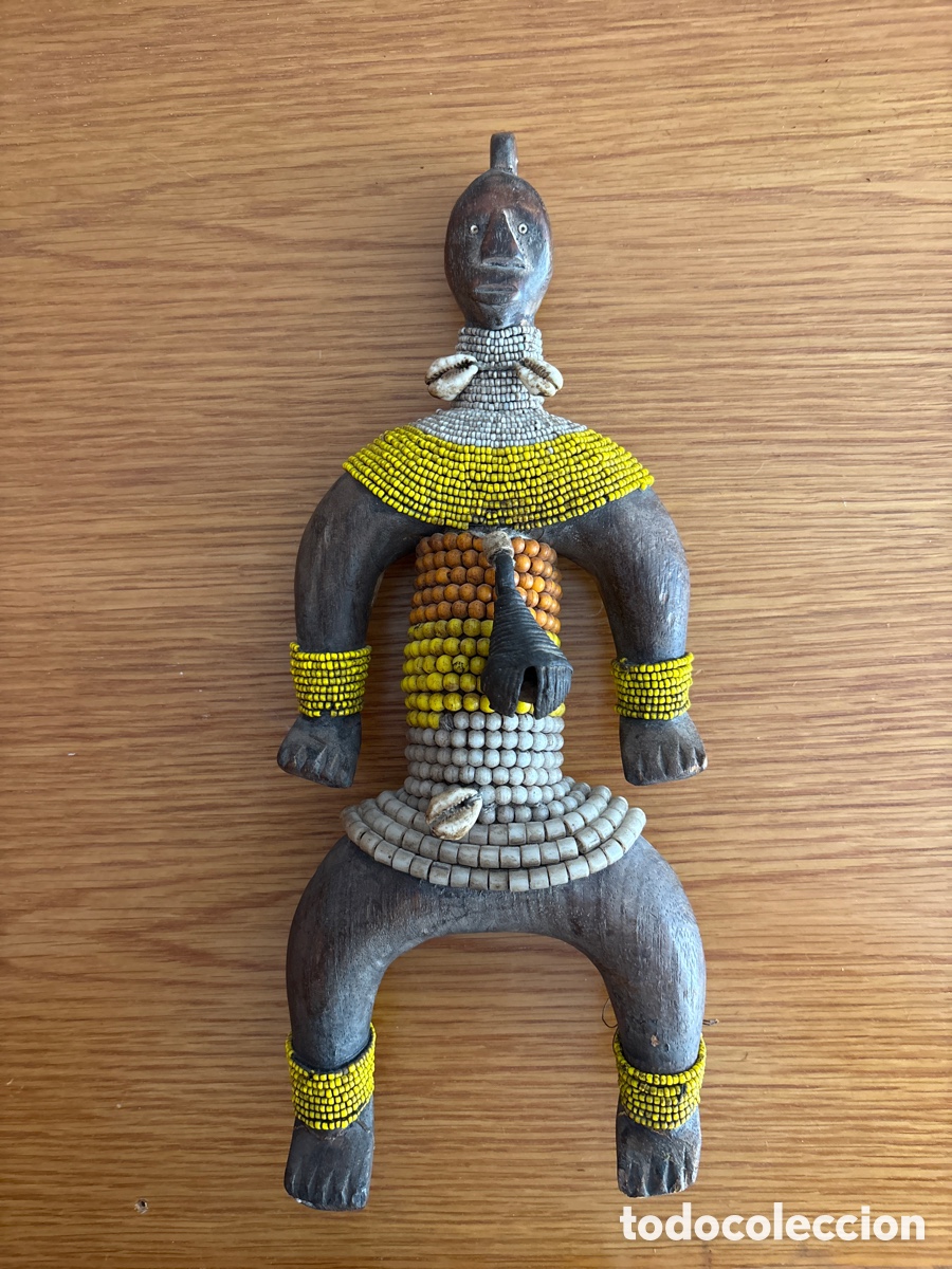 Arte: Mu&ntilde;eca Namji Camer&uacute;n