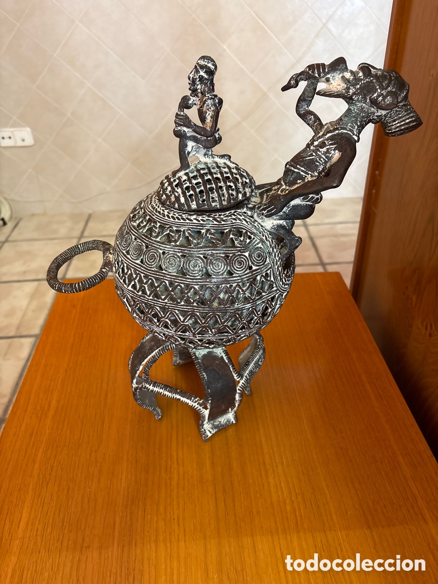 Arte: Olla africana bronce macizo