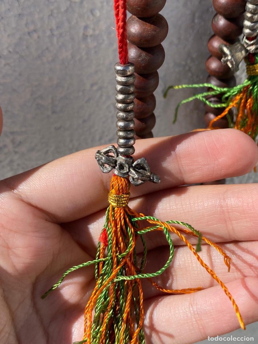 Arte: Rosario tibetano mala japa mala cuentas madera sandalo atributos rituales metal 48cms