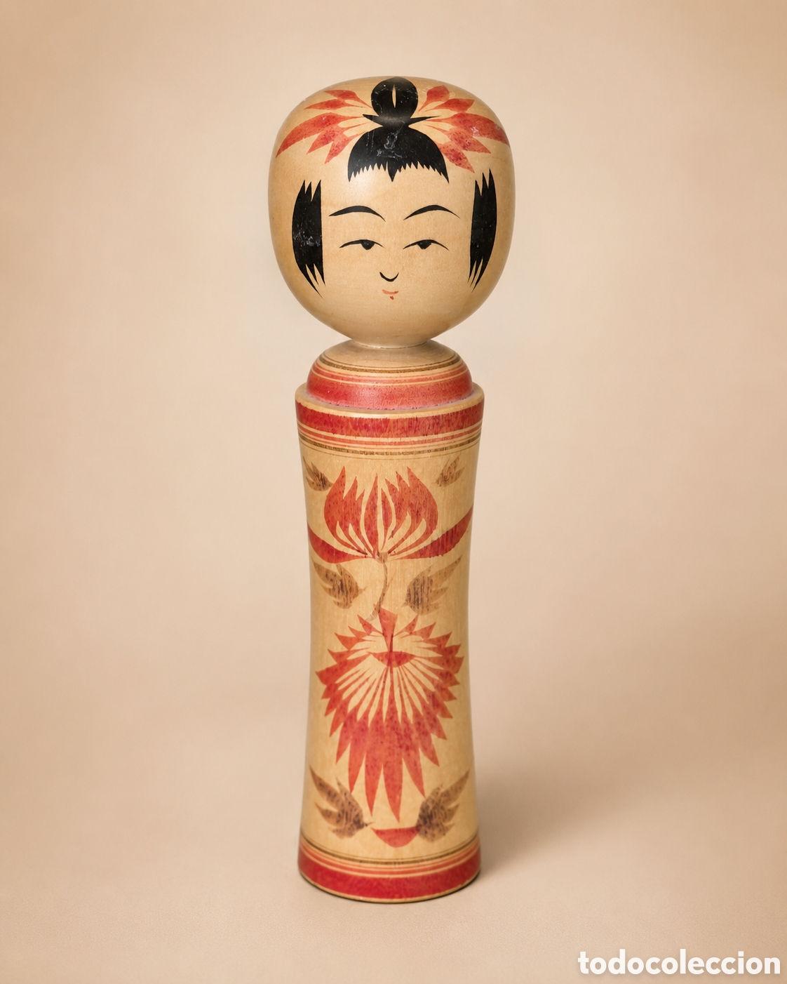 Arte: Kokeshi japonesa tradicional Naruko firmada &ndash; Kichiro Tanaka