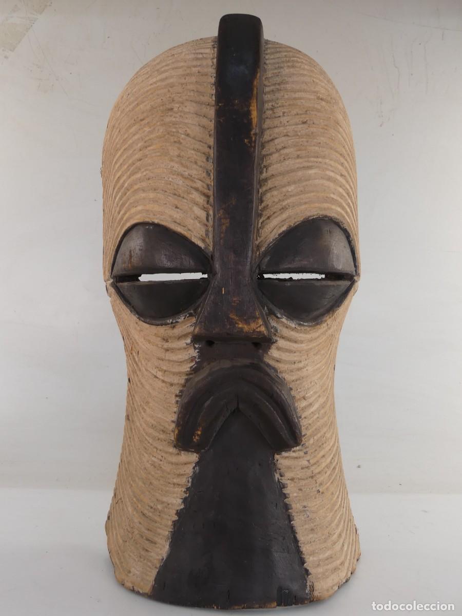 Arte: PRECIOSA MASCARA AFRICANA HECHA DE MADERA ARTE ETNICO OBJETO DE COLECCI&Oacute;N