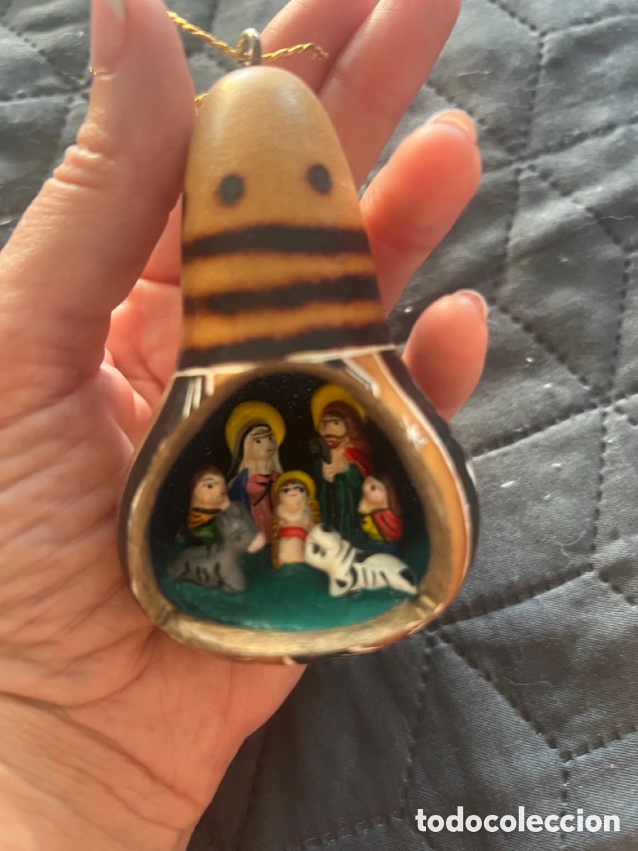 Arte: Calabaza peruana tallada con Belen adorno navide&ntilde;o