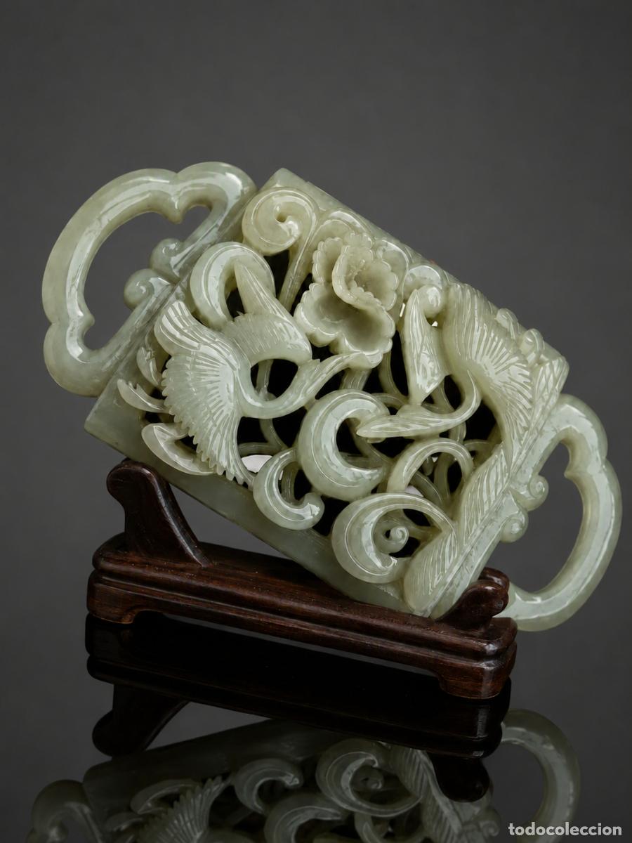 Arte: Excepcional Placa de Cintur&oacute;n en Jade Celad&oacute;n Tallado en Calado, Siglo XVIII/XIX. Dinastia Qing.
