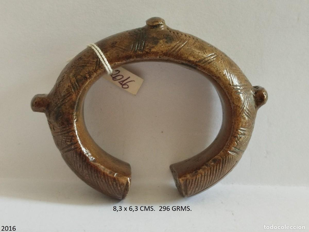 Arte: ARTE ETNICO AFRICANO. BRAZALETE. ETNIA GURMA / GURMANCH&Eacute; (SERIES). GHANA. BURKINA. &Aacute;FRICA.