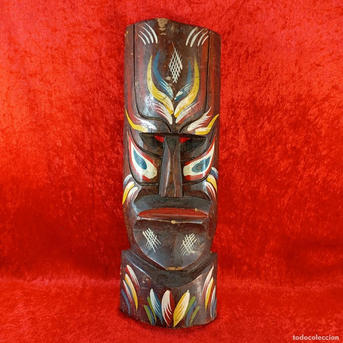 Arte: M&Aacute;SCARA DECORATIVA DE PARED - ESTILO TIKI - TALLADA Y PINTADA A MANO EN MADERA - 45 X 15 CM