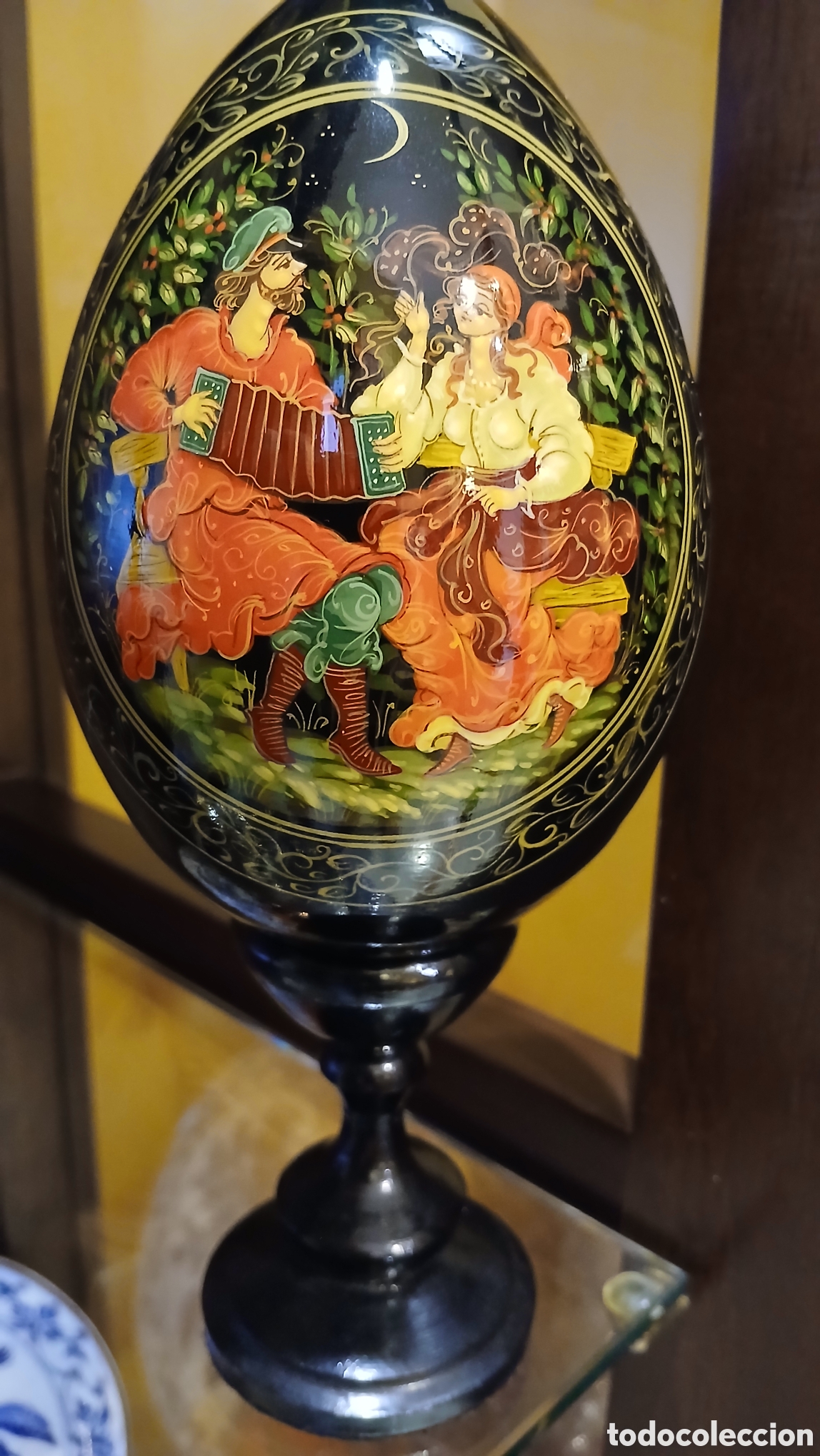 Kunst: antiguo huevo de madera pintado a mano y firmado