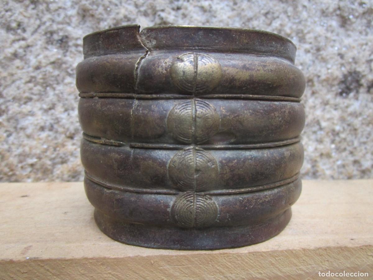 Arte: TORQUE &Eacute;TNICO AFRICANO EN COBRE - GOLFO GUINEA - 244GR COTA EXTERIOR 8X7CM, EXCELENTE CONSERVACI&Oacute;N.
