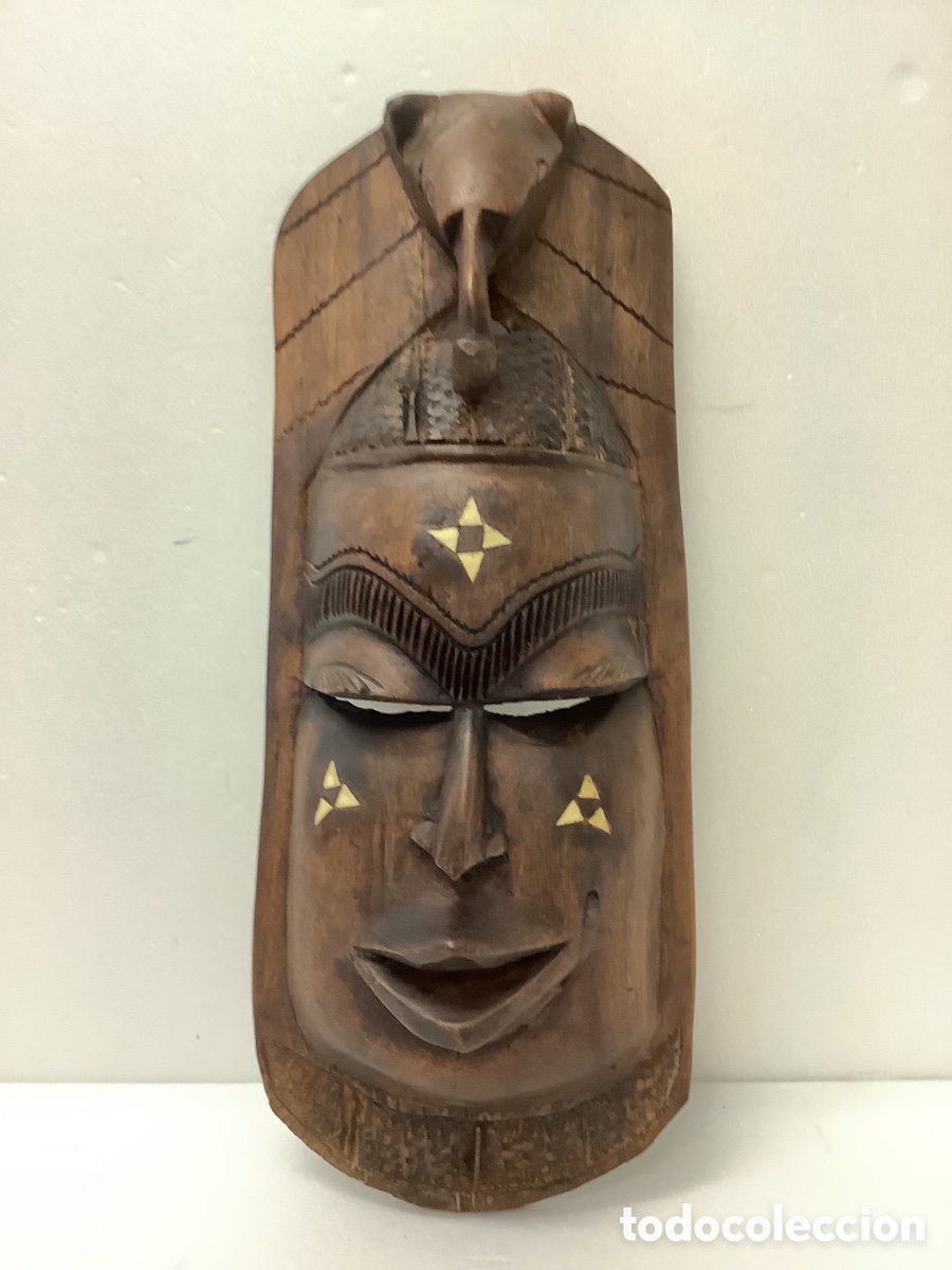 Arte: M&Aacute;SCARA DE MADERA TALLADA 42 CM ALTURA