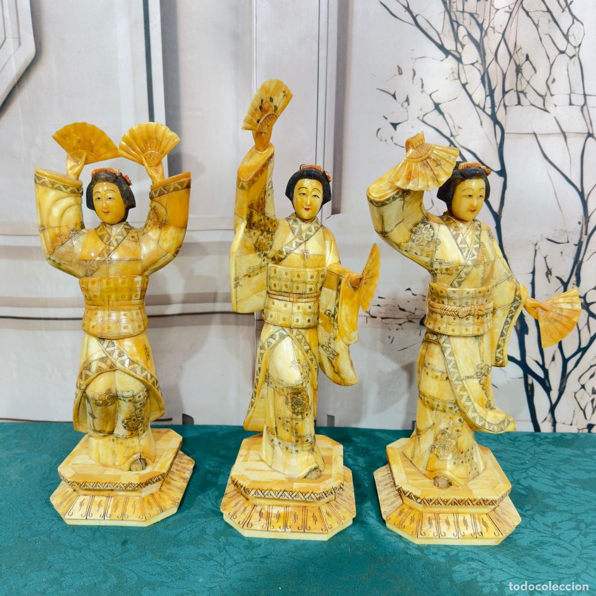 Arte: Lote de tres figuras orientales est&aacute;n elaboradas en hueso tallado con detalles grabados