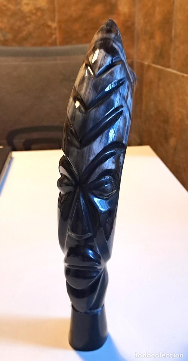 Arte: ESCULTURA AFRICANA MADERA TALLADA A MANO DE ROSTRO ESTILiZADO DE ARTE ETNICO (25 cm)
