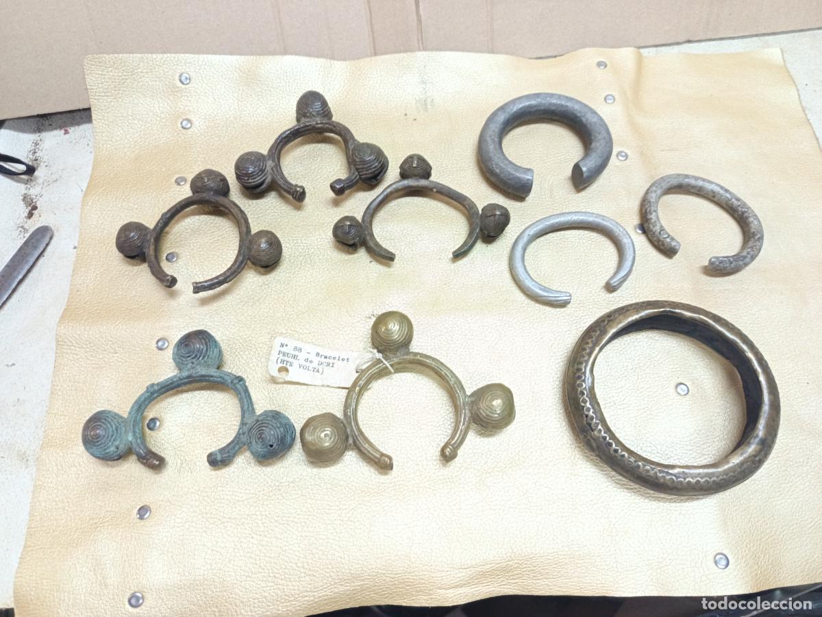 Arte: NUEVE PULSERAS RITUALES, CEREMONIA DE BRONCE Y ALUMINIO ARTE ETNICO AFRICANO