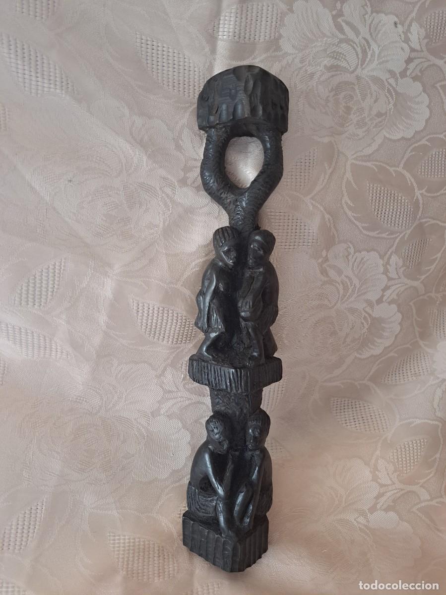 Arte: Escultura del &Aacute;rbol de la Vida Makonde. &Aacute;rbol familiar.