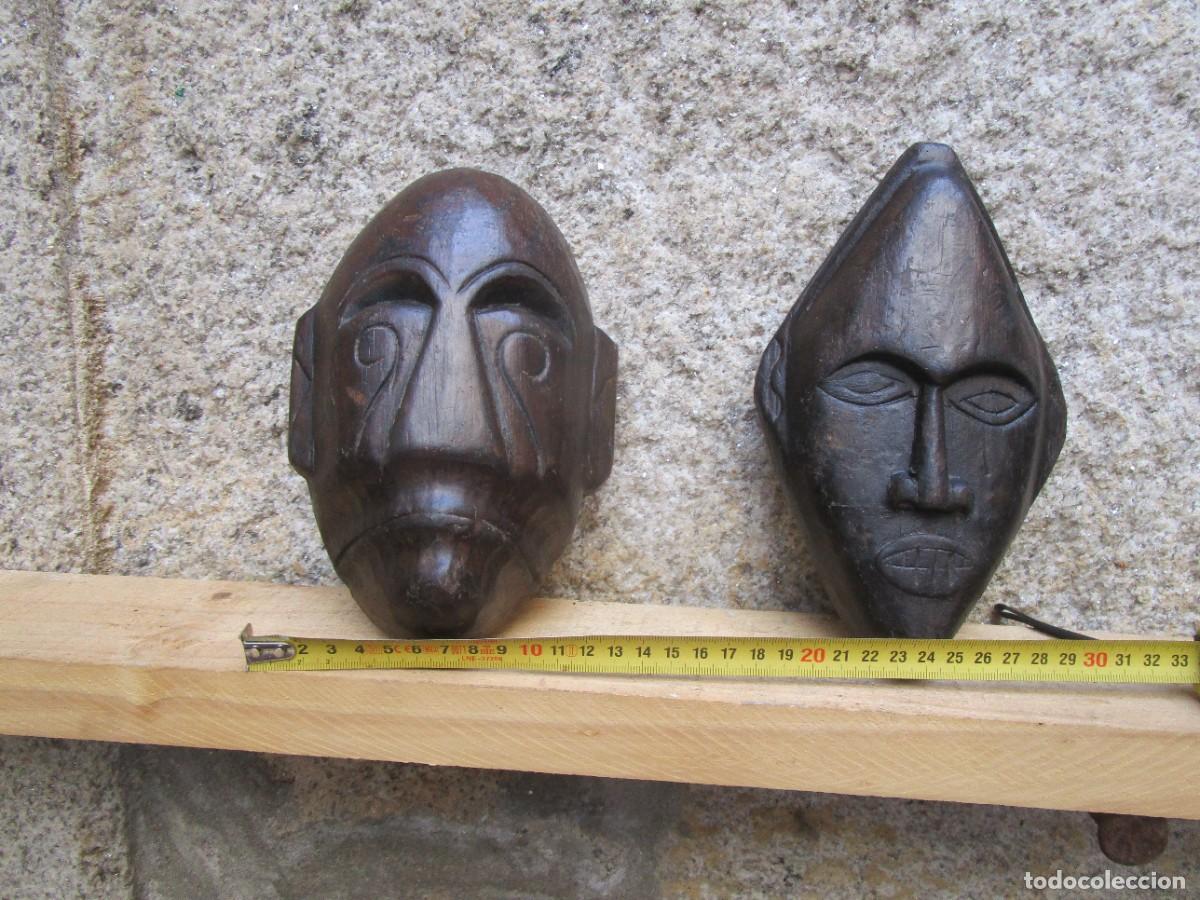 Arte: 2 m&aacute;scaras africanas talladas en madera blanda - 20x20x5cm de grueso m&aacute;ximo, 280gr, arte tribal.