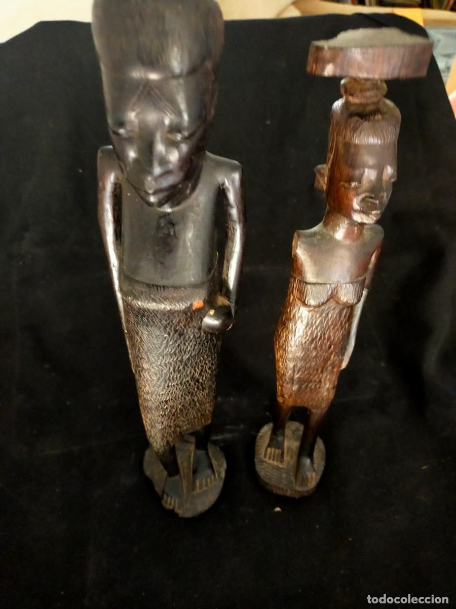 Arte: LOTE DE 2 FIGURAS TRIBALES FEMENINAS AFRICANAS. MUJER Y NI&Ntilde;A. MADERA &Eacute;BANO O SIMILAR.
