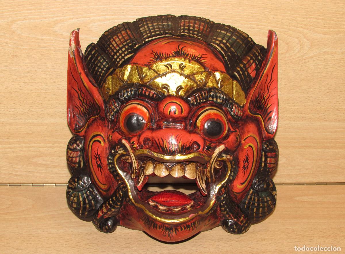 Art: M&aacute;scara balinesa le&oacute;n drag&oacute;n Barong madera policromada Bali Indonesia rojo dorado negro 25,5 cm